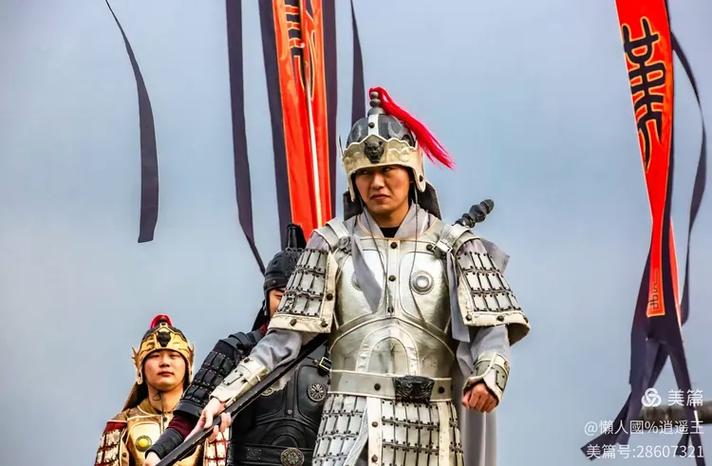 然而北方匈奴,鲜卑屡犯大汉边境,为抵御外敌入侵,刘秀下旨召集"云台二